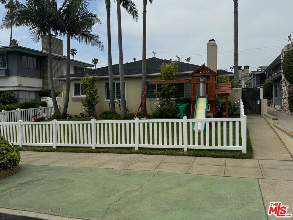 Photo - 944 21st St Condo Unit C
