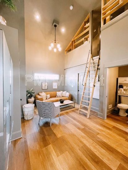 Building Photo - 1529 S East St