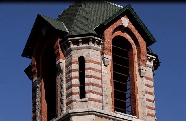 Photo - 624 Washington St