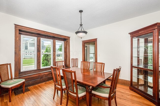 Photo - 601 E Gambier St