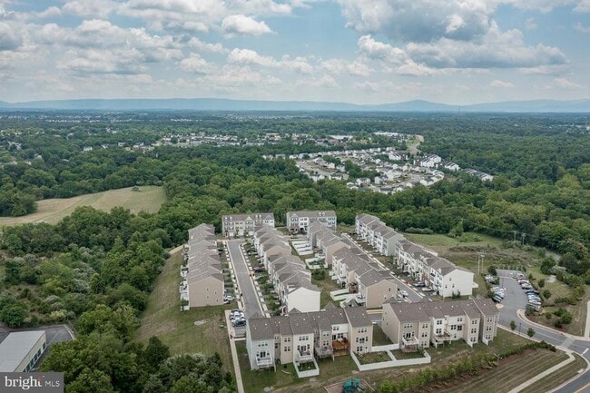 Photo - 227 Schramm Lp