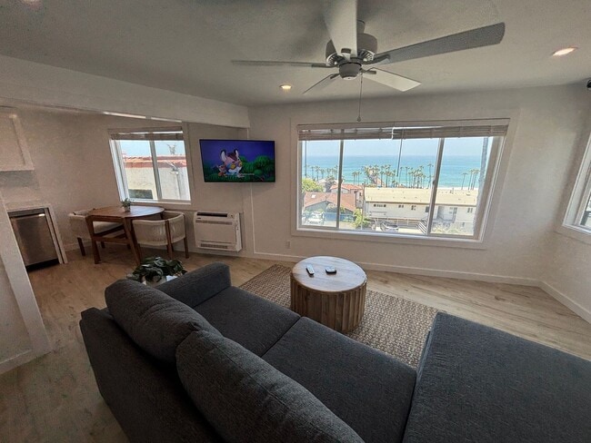 Photo - 115 Capistrano Ln Apartamento Unidad #E