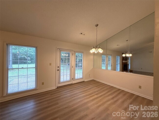Photo - 13500 Stephendale Dr