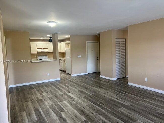 Building Photo - 3655 NW 94th Ave Unit 8H Rental
