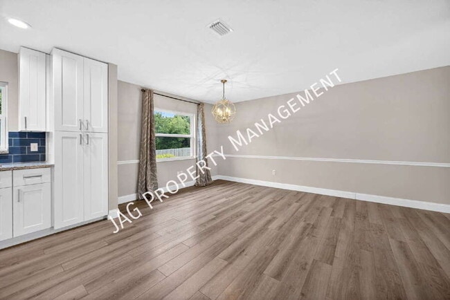 Photo - 1046 Winter Springs Blvd