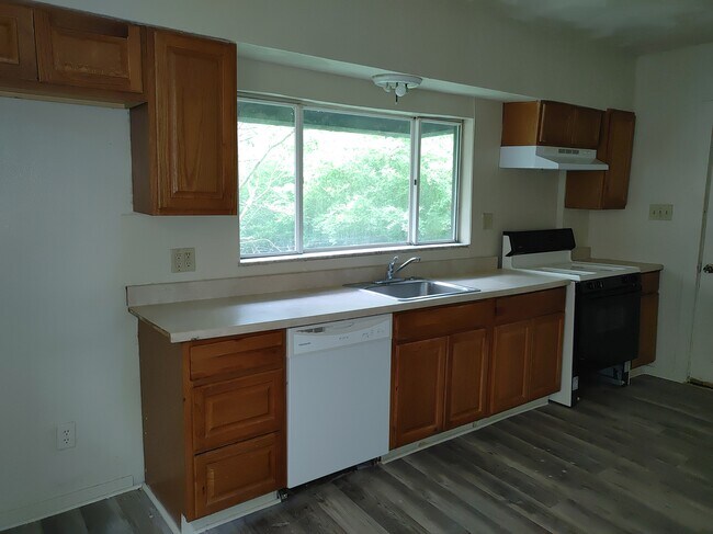 Photo - 206 Hazelwood Ave