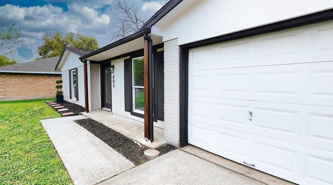 Photo - 403 Vance St