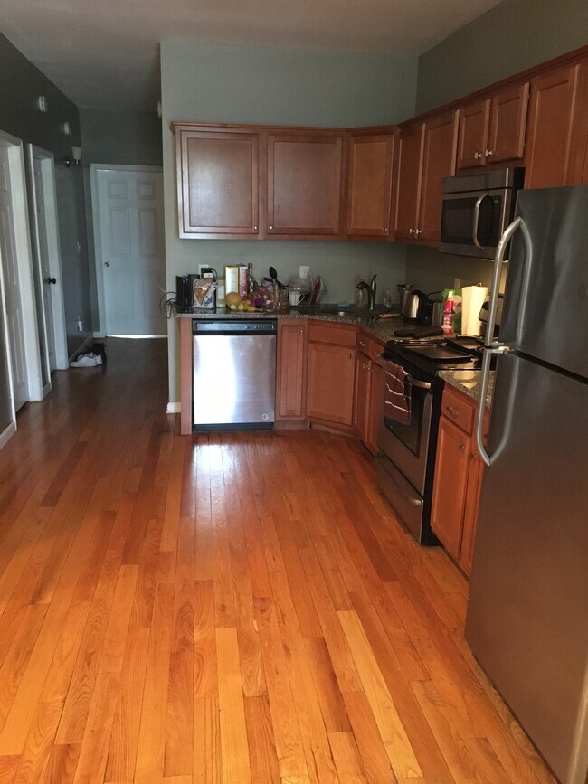 Photo - 178 Western Ave Unidad 3