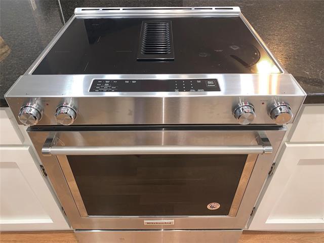 Photo - 5661 Phelps St