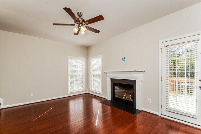 Photo - 3301 Bellenden Pl