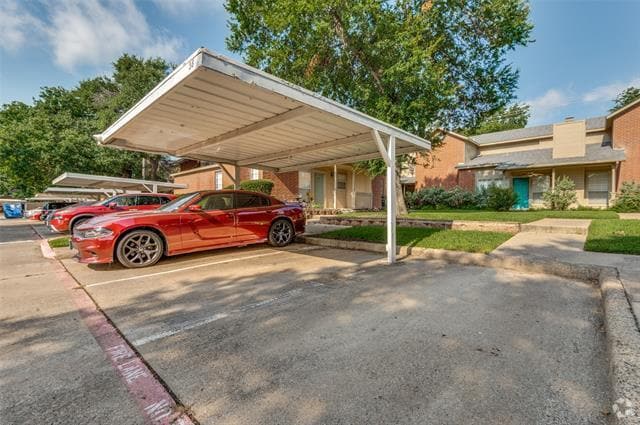 Building Photo - 1410 Meadowood Village Dr Rental