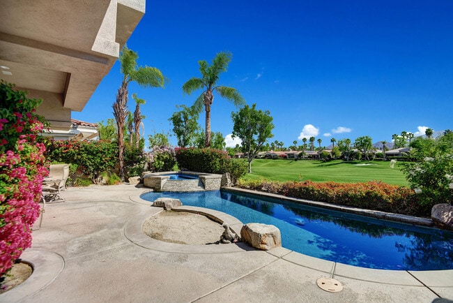 Building Photo - 189 White Horse Trail