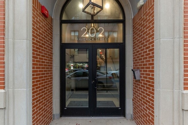 Photo - 202 Maverick St Unit 301