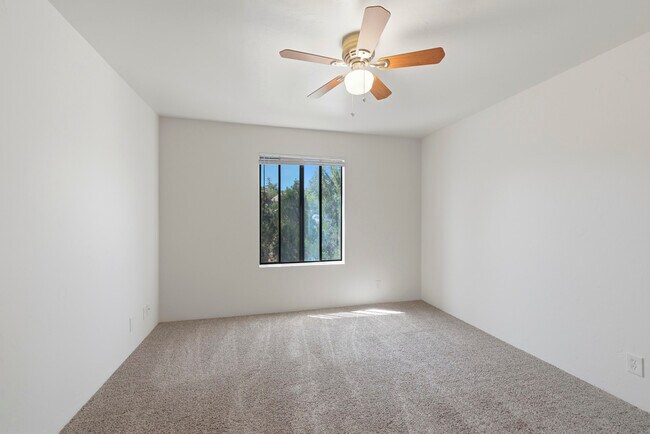 Prescott Woodlands Apartments