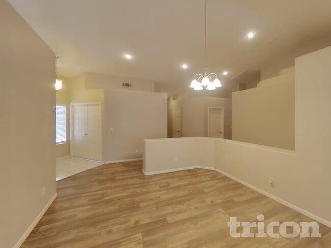 850 Coach House Rd