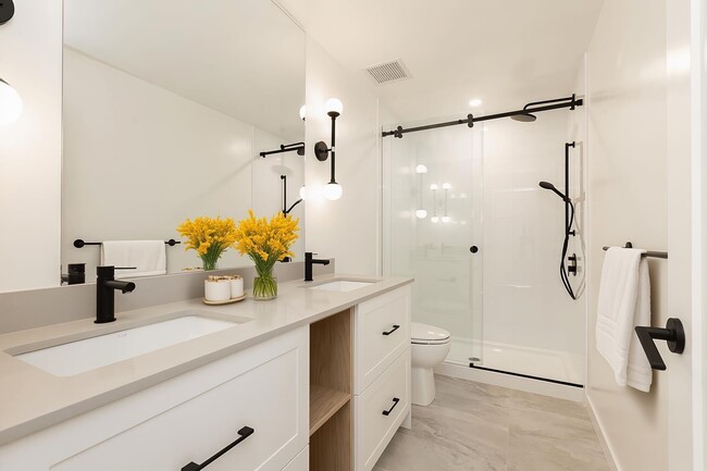 Photo - 27249 ALDERGROVE TOWN CENTRE Dr Unit 305