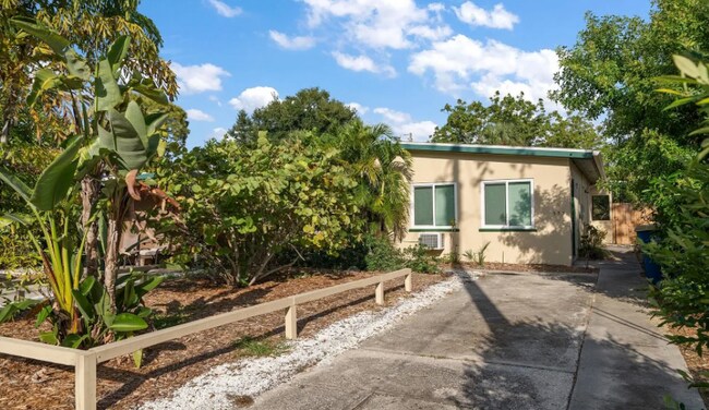 Photo - 533 Yelvington Ave Unidad 533