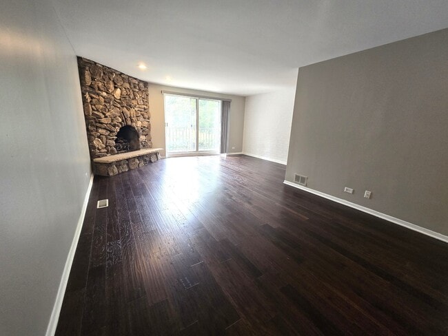 1111 S Waukegan Rd