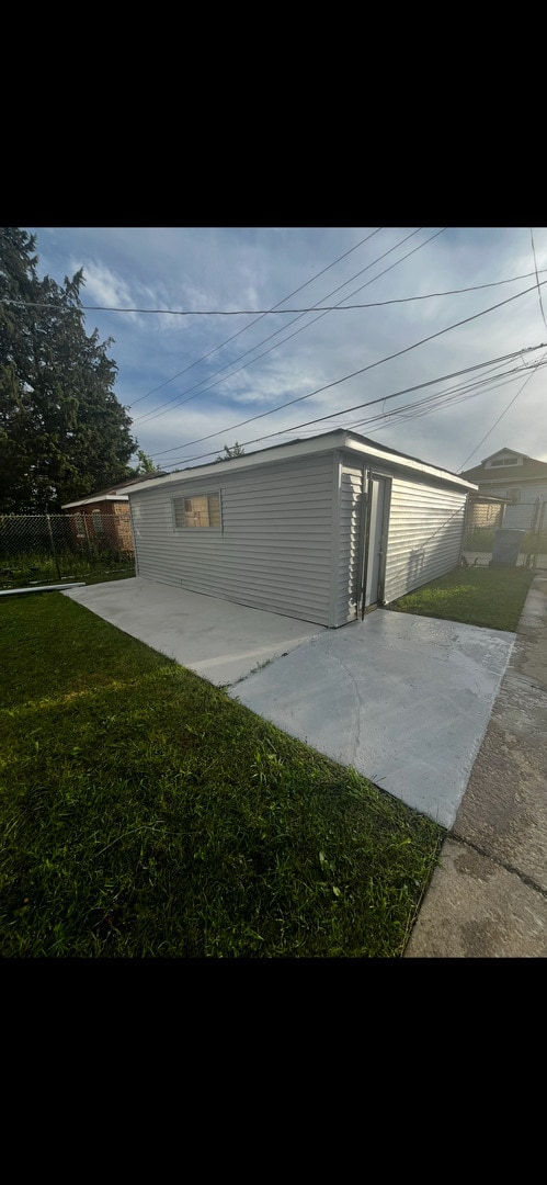 Photo - 8236 S Sangamon St