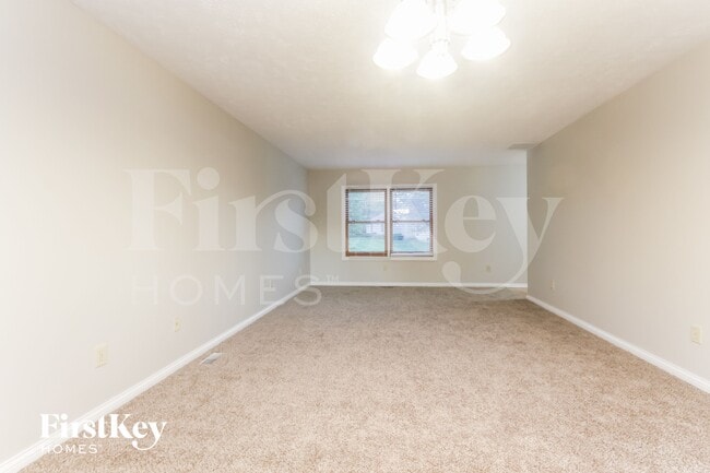 Photo - 458 Pebble Way