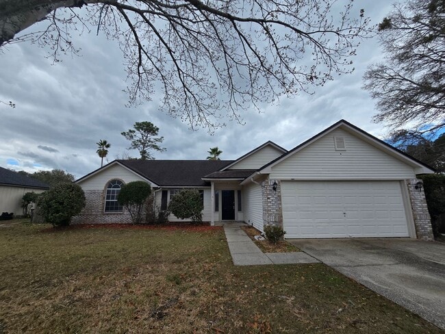 Building Photo - Price Break and Move In Special for Chimney Lakes