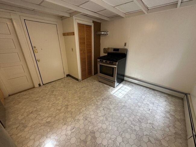 Photo - 218 Cambridge St