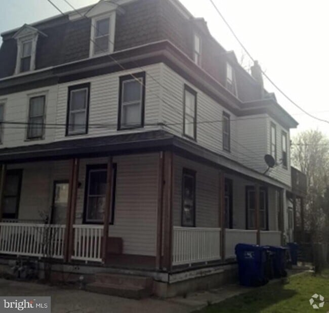Building Photo - 219 Ryers Ave Rental