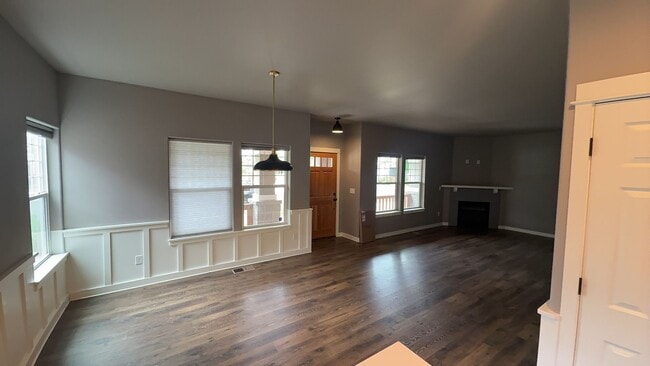 Photo - 2728 NE Black Oak Pl