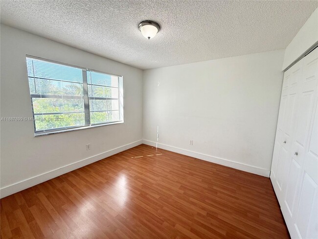 Photo - 9301 SW 92nd Ave Unit A309