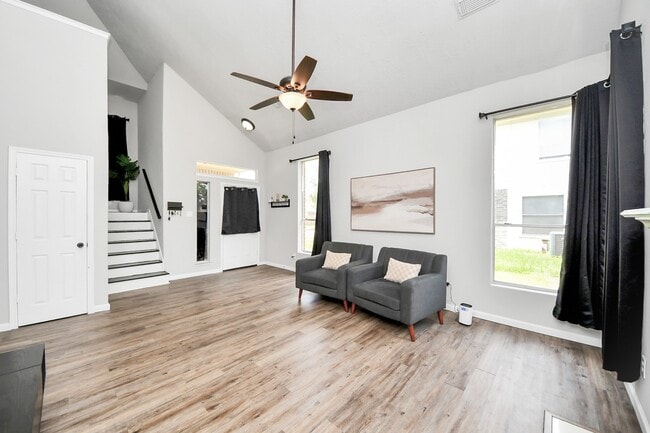Photo - 16118 Bunker Ridge Rd