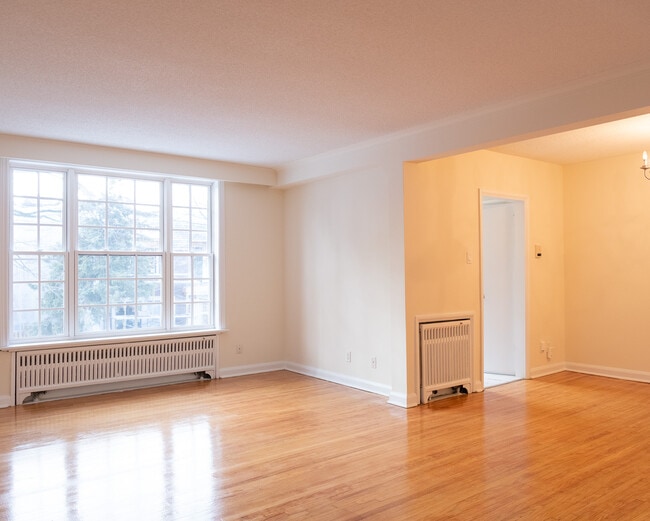 Photo - Crestview Apartments