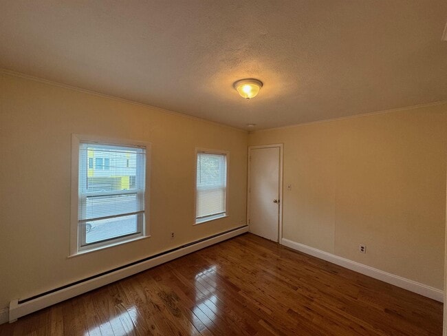 Photo - 213 Beacon St Unit 1