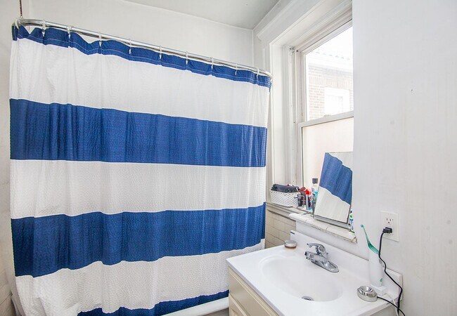 Photo - SUNNY ONE BED IN ALLSTON!!!!