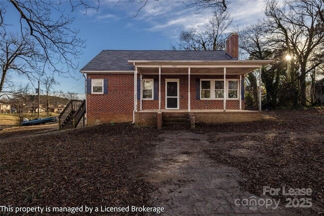 Photo - 1420 Amhurst St