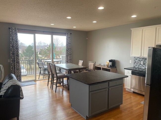 Photo - 13642 Brick Path