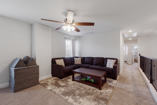 Photo - 8439 Knapp Rise