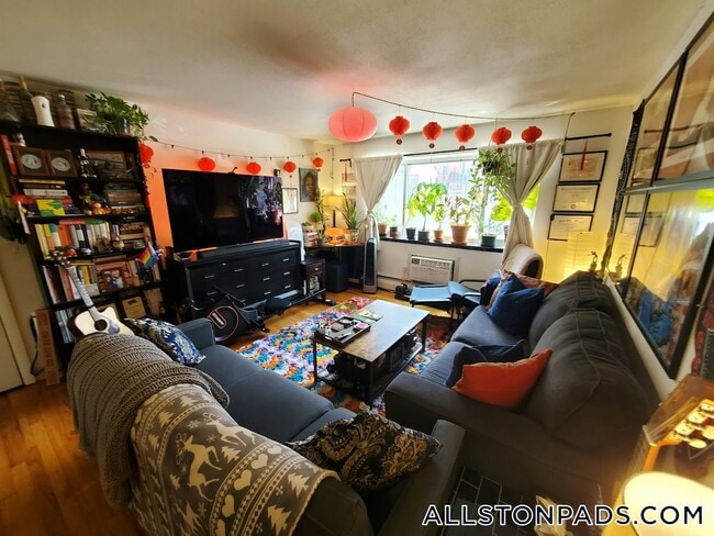 Photo - 245 Kelton St Unit 24