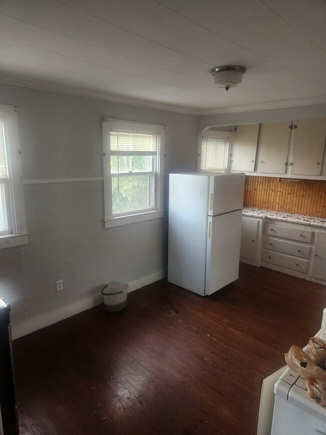 Photo - 95 Read St Unidad 2nd floor