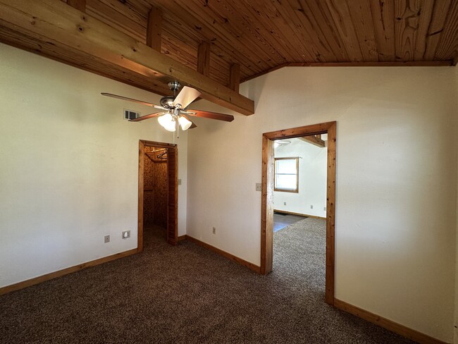 Photo - 1453 Chapparal Rd