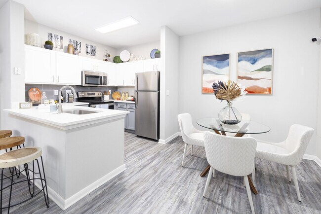 Photo - Phillips Pass