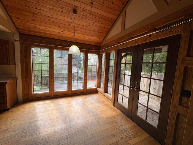 Photo - 3 Bed 2.5 Bath House