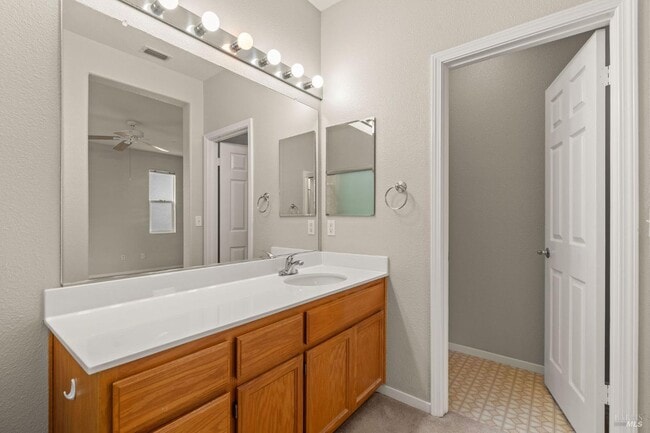 Photo - 715 Cherry Hills Ln