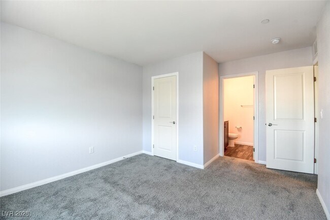 Photo - 7030 Spicy Merlot St