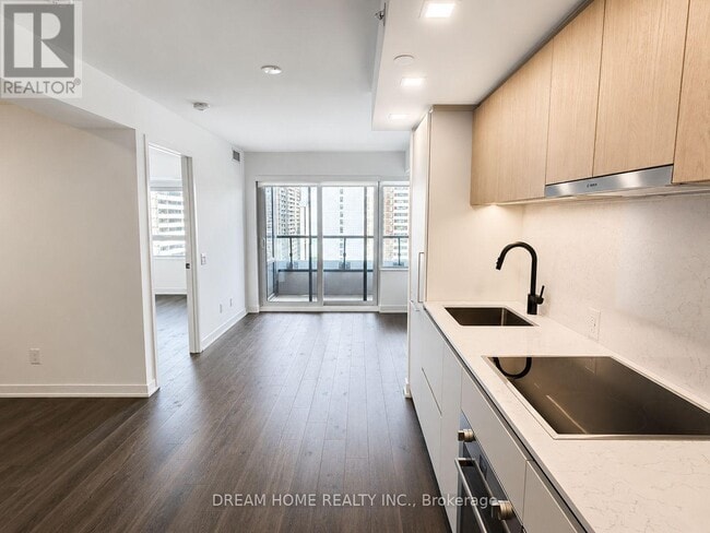 Photo - 609 Sherbourne St Unit 1601