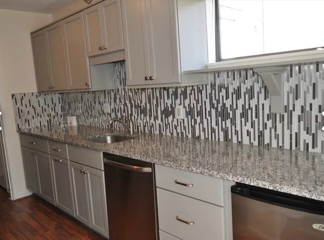 Photo - 54 Great Meadow Ln Unit 54 great meadow lane, Farmington CT 06032