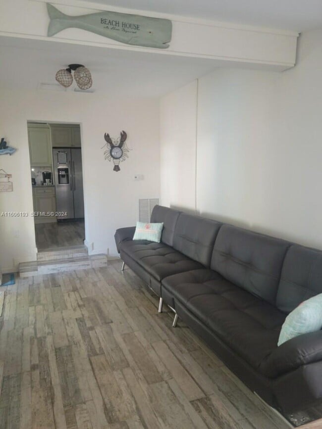 Photo - 3201 Canal Dr Unit 2