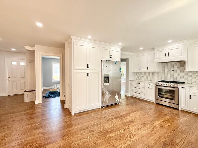 Photo - 40 E Pasadena Pl House