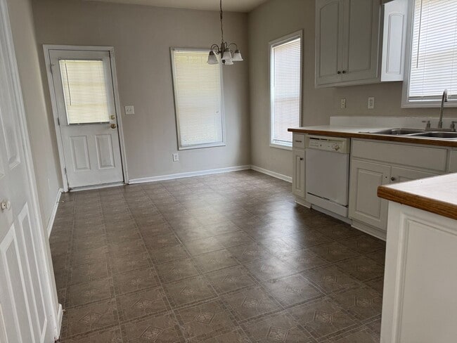 Photo - 1216 Stoneridge Ln