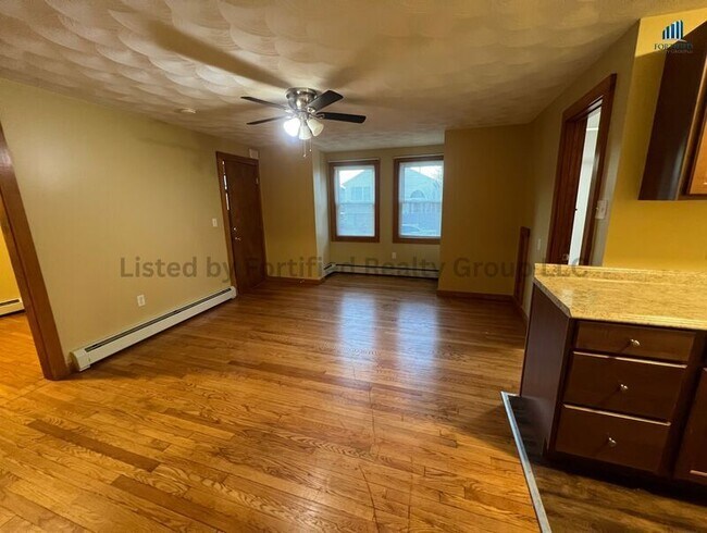 Photo - 106 Tuttle St Unidad 1