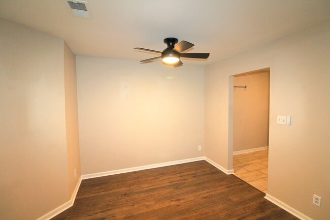 Photo - 2-Bedroom Condo on the Sugar Creek Greenway!